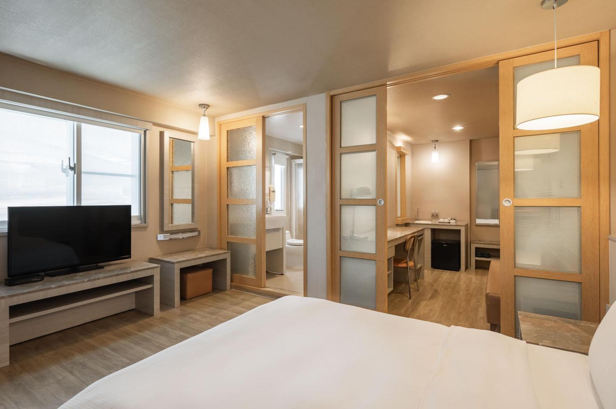 Kindness Hotel - Hanshen Kaohsiung Oda fotoğraf